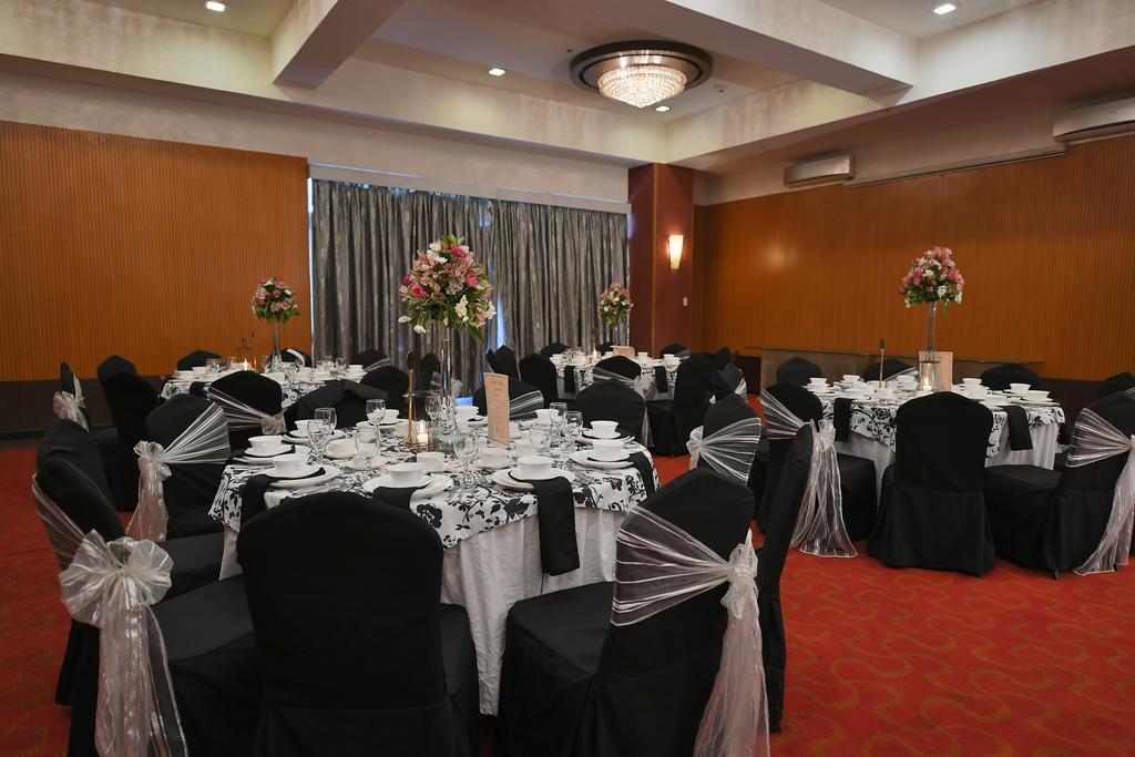 סנטה רוזה Paseo Premiere Hotel מראה חיצוני תמונה