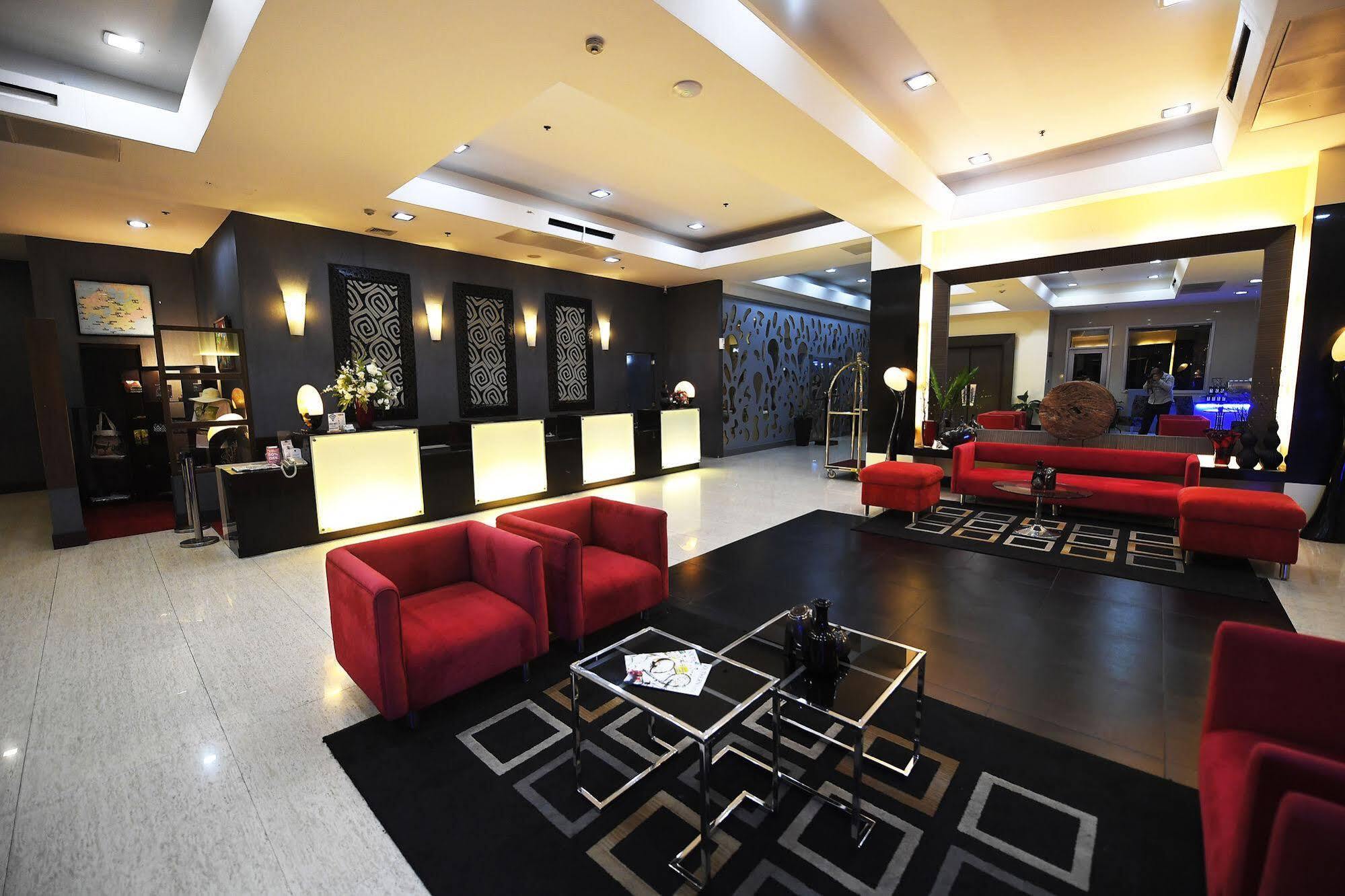 סנטה רוזה Paseo Premiere Hotel מראה חיצוני תמונה